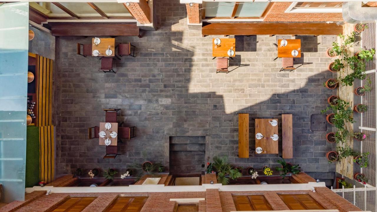 Traditional Stay - A Boutique Hotel Lalitpur Bagian luar foto